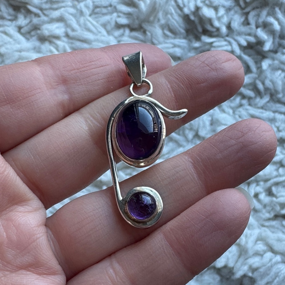Sterling‎ Silver Amethyst Pendant